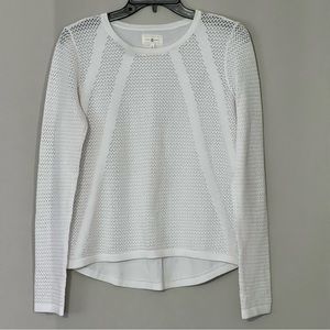 LOU & GREY white light sweater size small